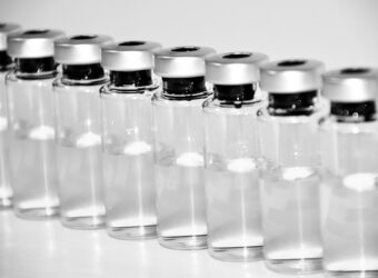 Ampułki ze szczepionkami